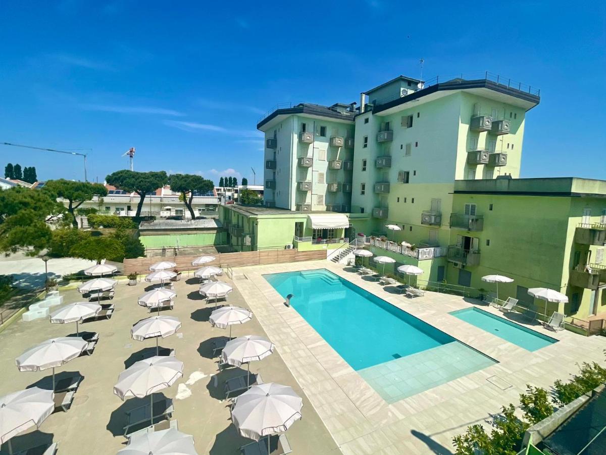 Hotel Vianello リド・ディ・イエゾロ エクステリア 写真