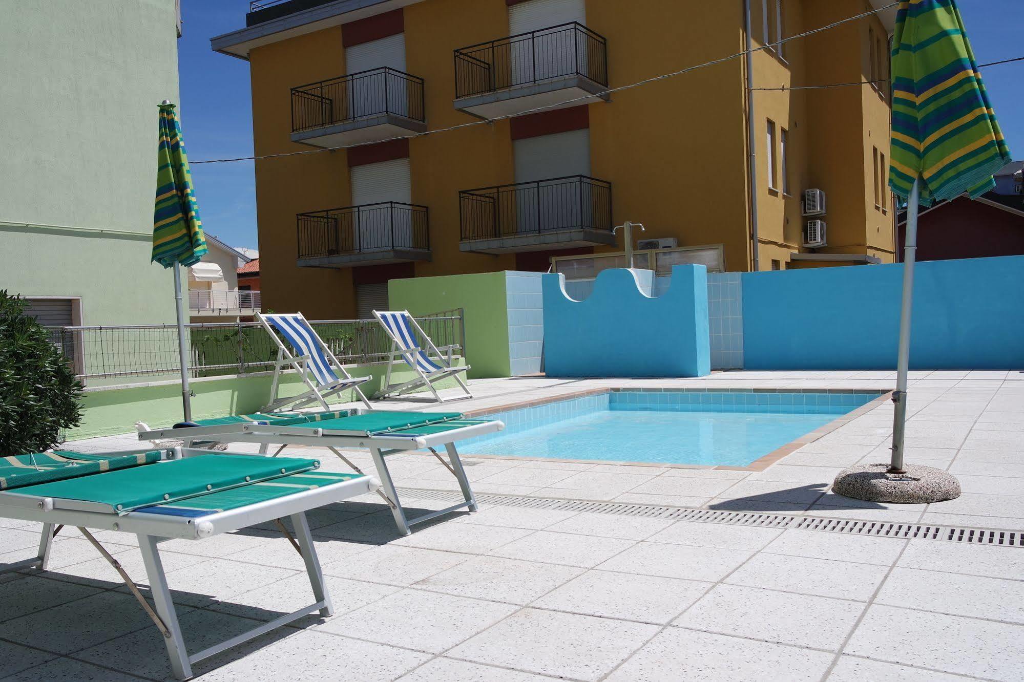 Hotel Vianello リド・ディ・イエゾロ エクステリア 写真