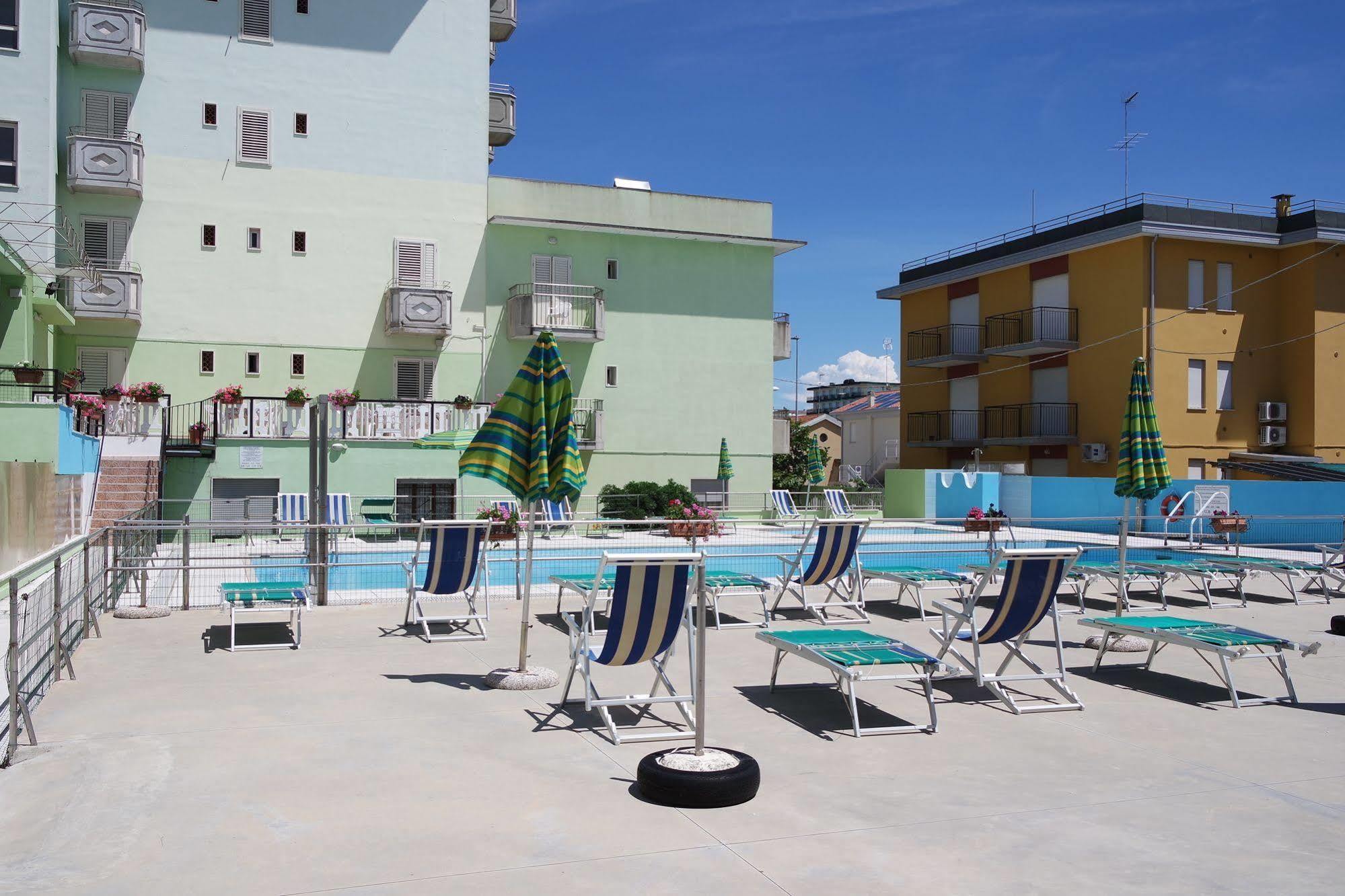 Hotel Vianello リド・ディ・イエゾロ エクステリア 写真